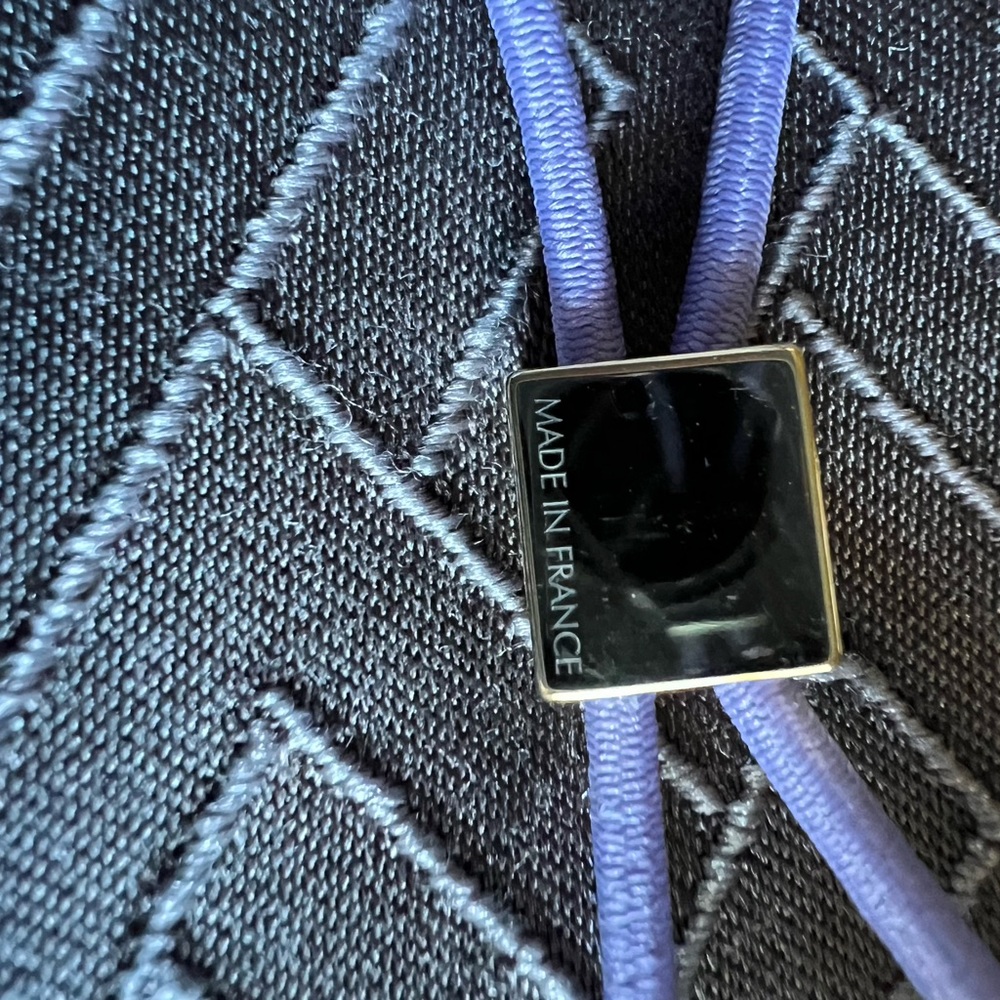 Louis Vuitton Hair Tie - Picture 6 of 8